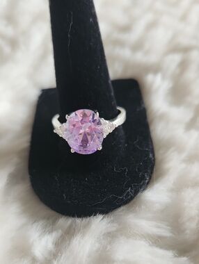 NWOT Silver Ring with Lavender Oval Stone and CZ Side Accents Size 9